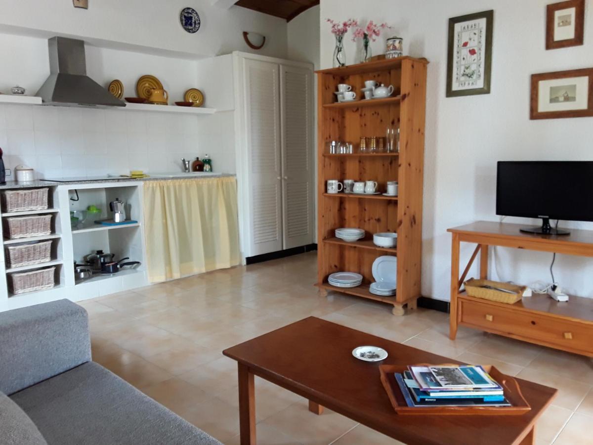 Апартаменты Apartamento En Calan Blanes, Ciutadella Кала-эн-Бланес Экстерьер фото