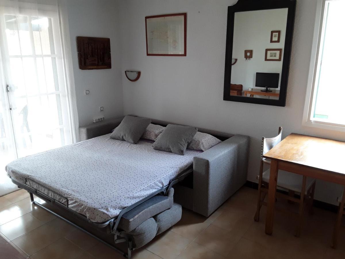 Апартаменты Apartamento En Calan Blanes, Ciutadella Кала-эн-Бланес Экстерьер фото